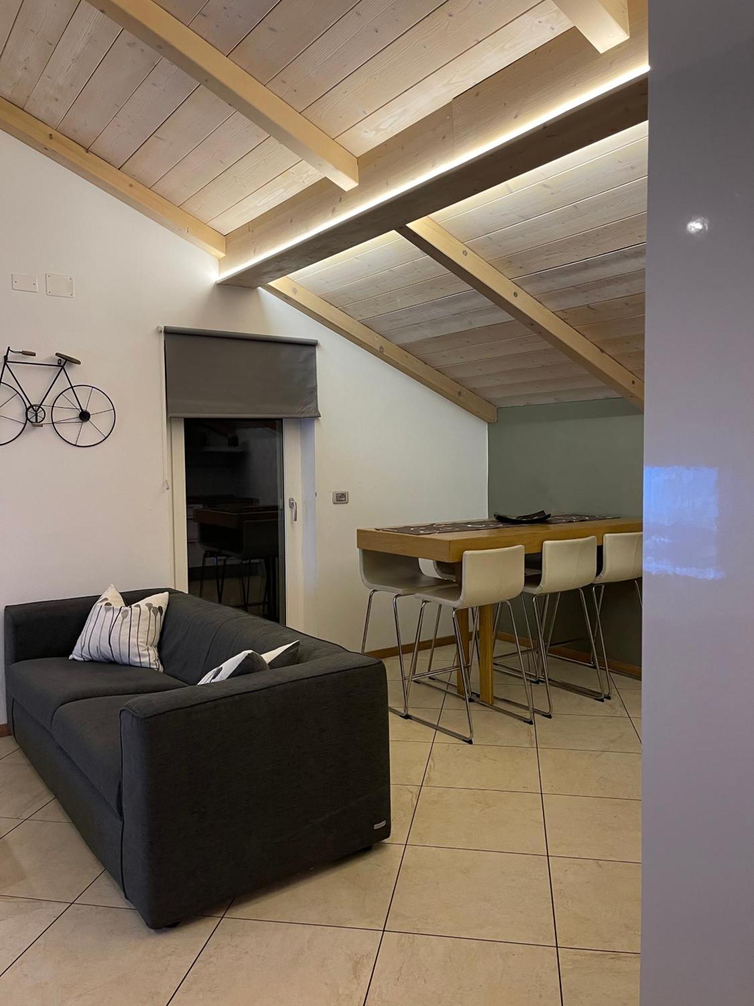 Ferienwohnung Mansarda Ciliegio Cavalese Exterior foto